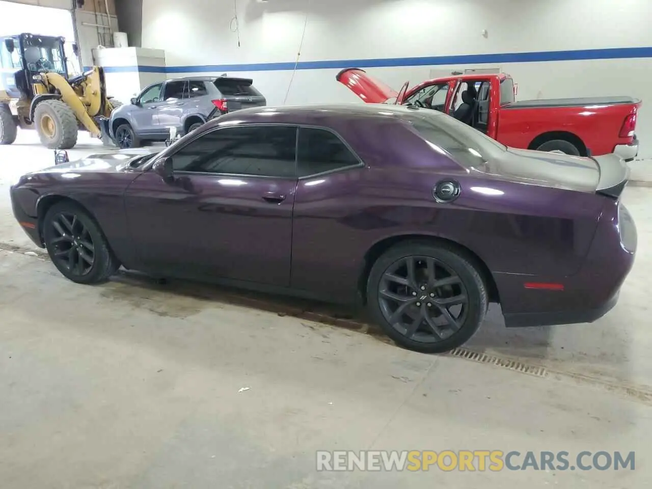2 Фотография поврежденного автомобиля 2C3CDZBT5LH189780 DODGE CHALLENGER 2020