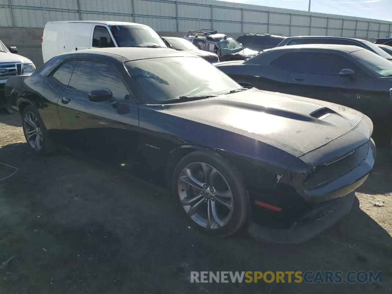 4 Фотография поврежденного автомобиля 2C3CDZBT6LH118426 DODGE CHALLENGER 2020