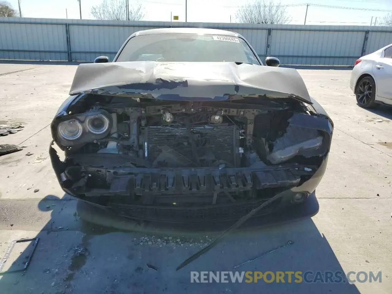 5 Фотография поврежденного автомобиля 2C3CDZBT6LH159431 DODGE CHALLENGER 2020