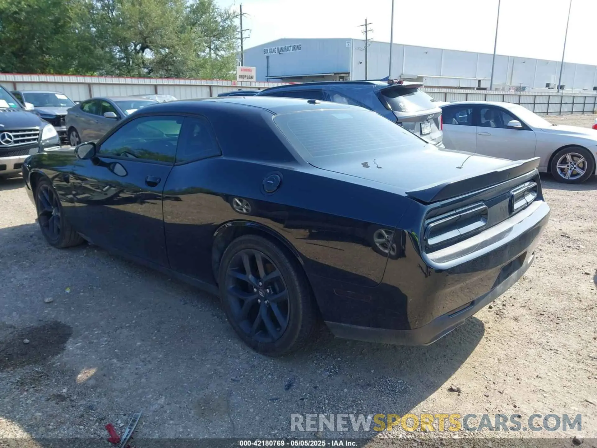 3 Фотография поврежденного автомобиля 2C3CDZBT6LH235939 DODGE CHALLENGER 2020