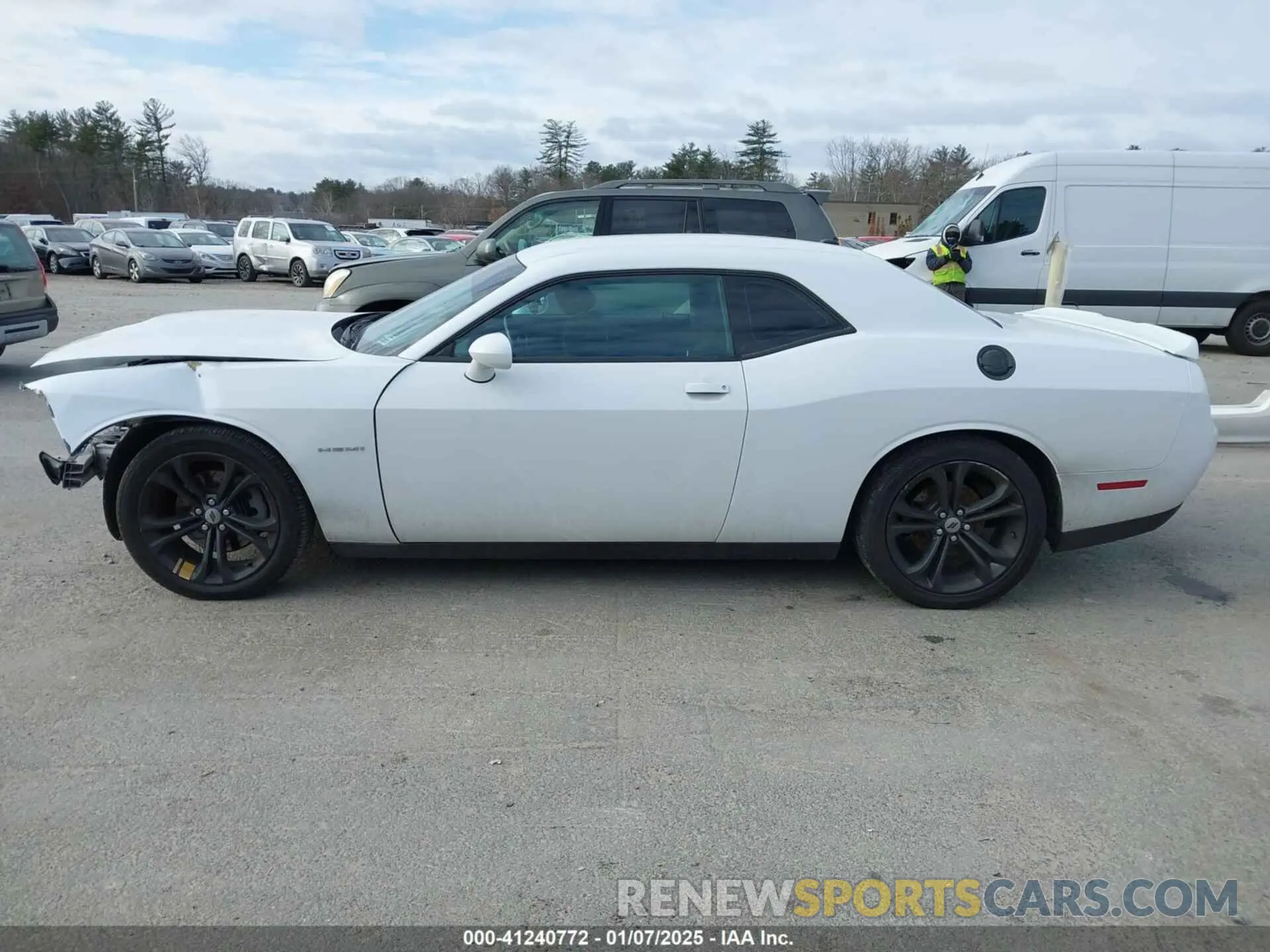 13 Фотография поврежденного автомобиля 2C3CDZBT7LH139043 DODGE CHALLENGER 2020