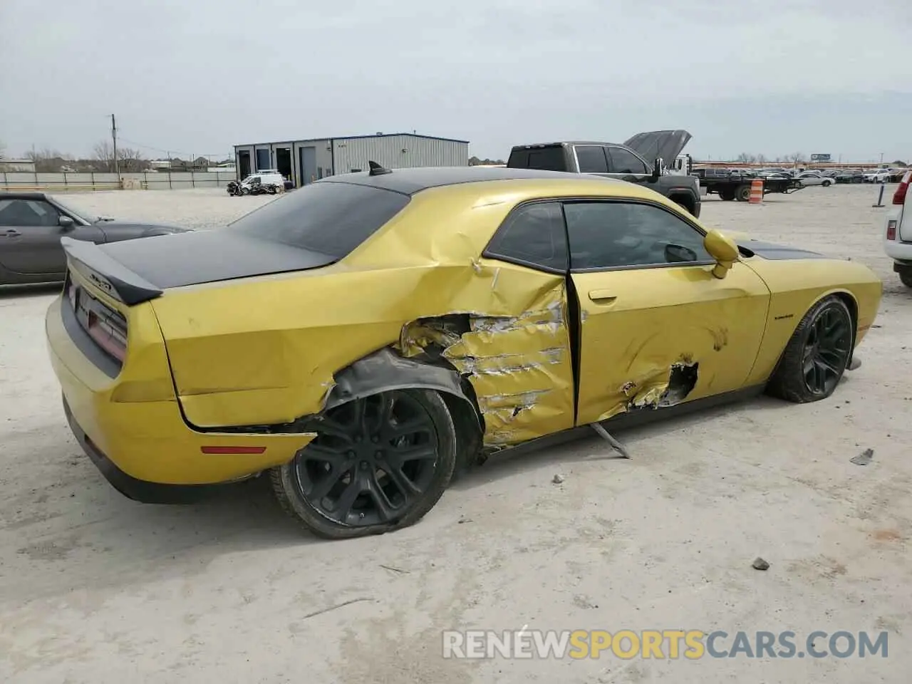3 Photograph of a damaged car 2C3CDZBT7LH246383 DODGE CHALLENGER 2020