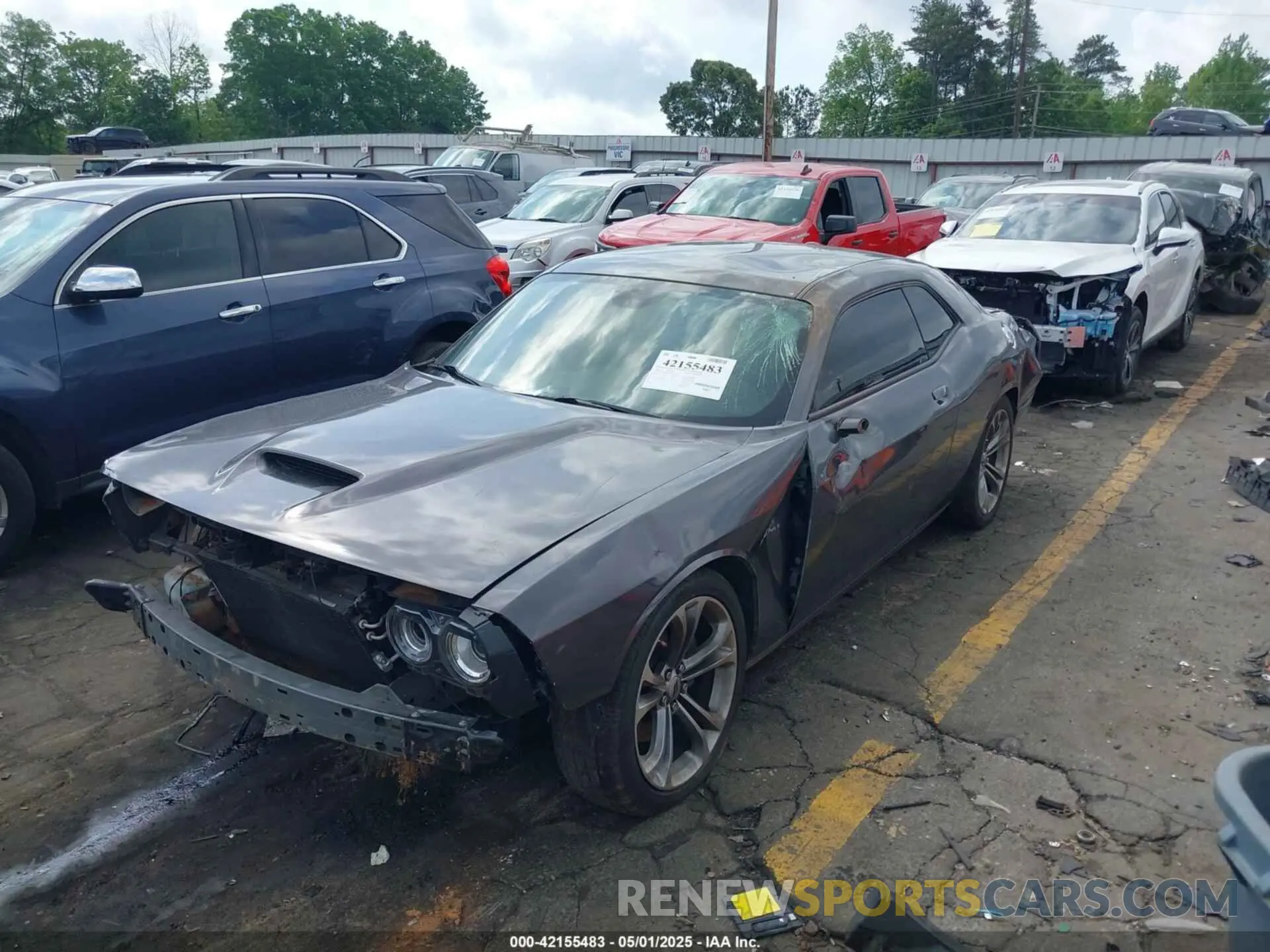 6 Photograph of a damaged car 2C3CDZBT8LH118265 DODGE CHALLENGER 2020