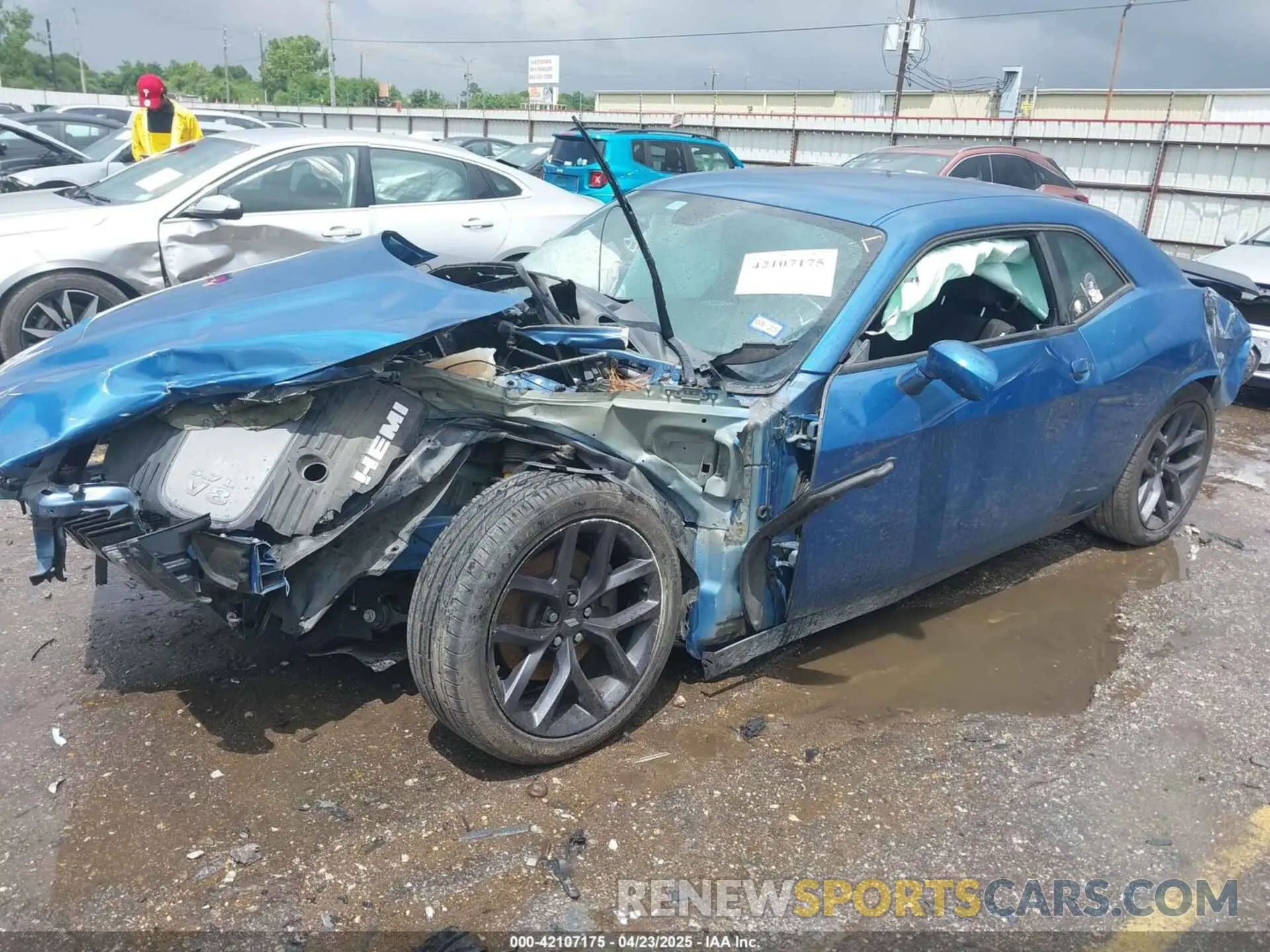 2 Фотография поврежденного автомобиля 2C3CDZBTXLH210848 DODGE CHALLENGER 2020