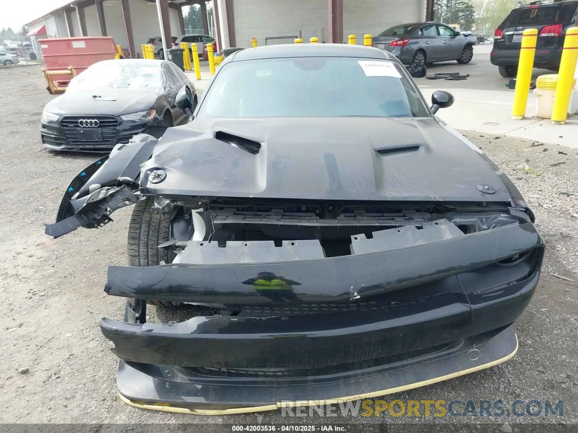 12 Photograph of a damaged car 2C3CDZFJ0LH253796 DODGE CHALLENGER 2020