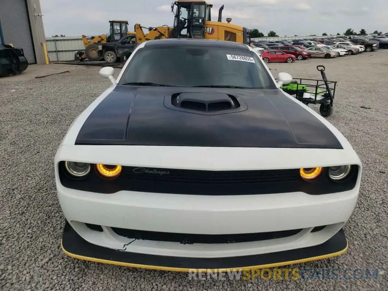 5 Photograph of a damaged car 2C3CDZFJ1LH106063 DODGE CHALLENGER 2020