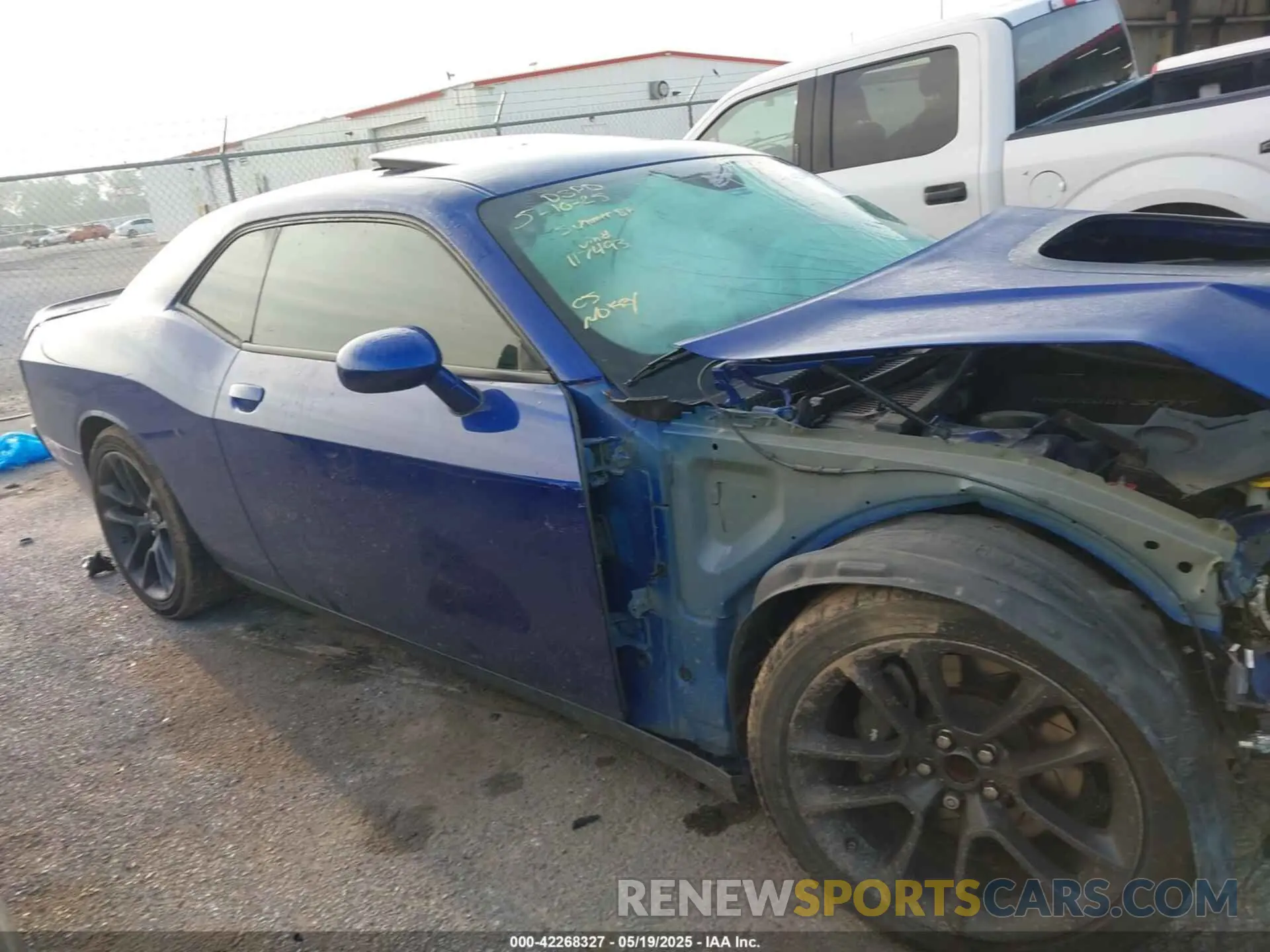 12 Photograph of a damaged car 2C3CDZFJ4LH117493 DODGE CHALLENGER 2020