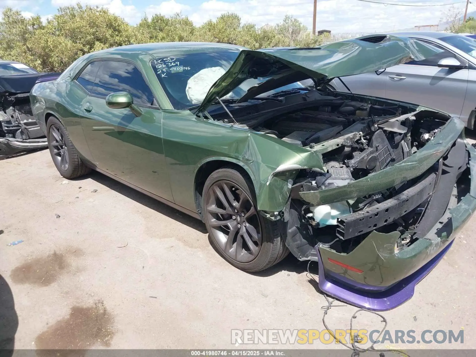 1 Photograph of a damaged car 2C3CDZFJ4LH156844 DODGE CHALLENGER 2020