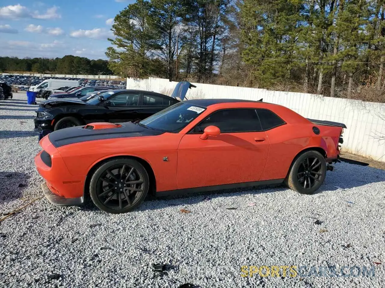 1 Photograph of a damaged car 2C3CDZFJ6LH156778 DODGE CHALLENGER 2020