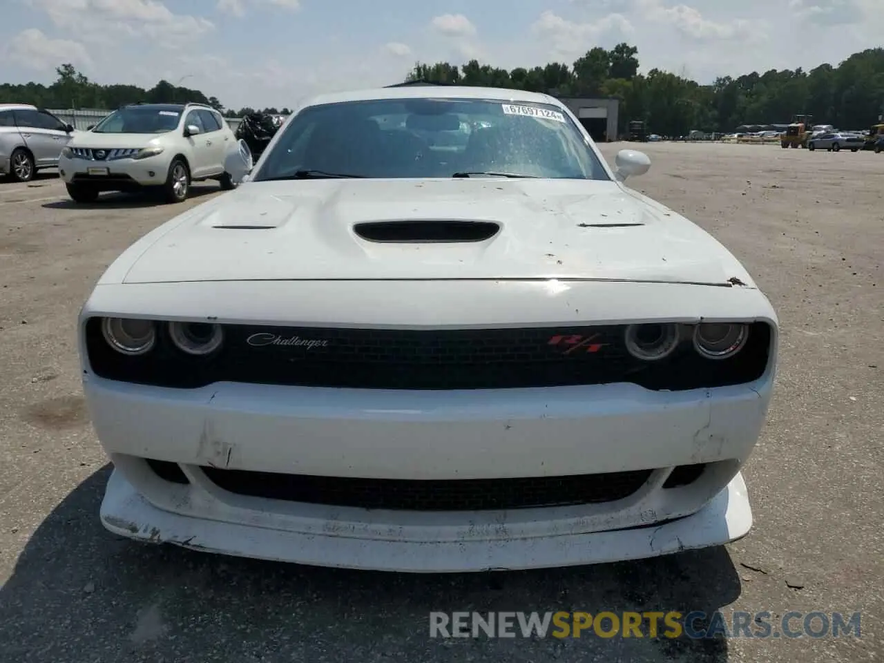 5 Photograph of a damaged car 2C3CDZFJ6LH194205 DODGE CHALLENGER 2020