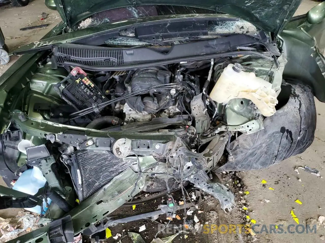 11 Photograph of a damaged car 2C3CDZFJ6LH236677 DODGE CHALLENGER 2020