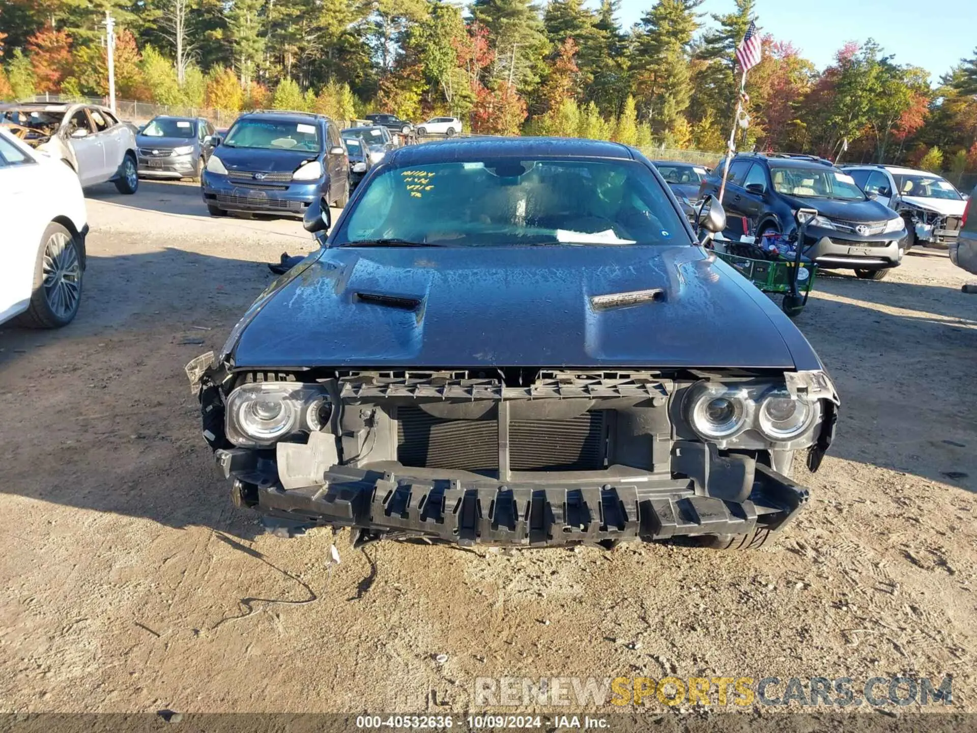 13 Photograph of a damaged car 2C3CDZGG0LH146718 DODGE CHALLENGER 2020