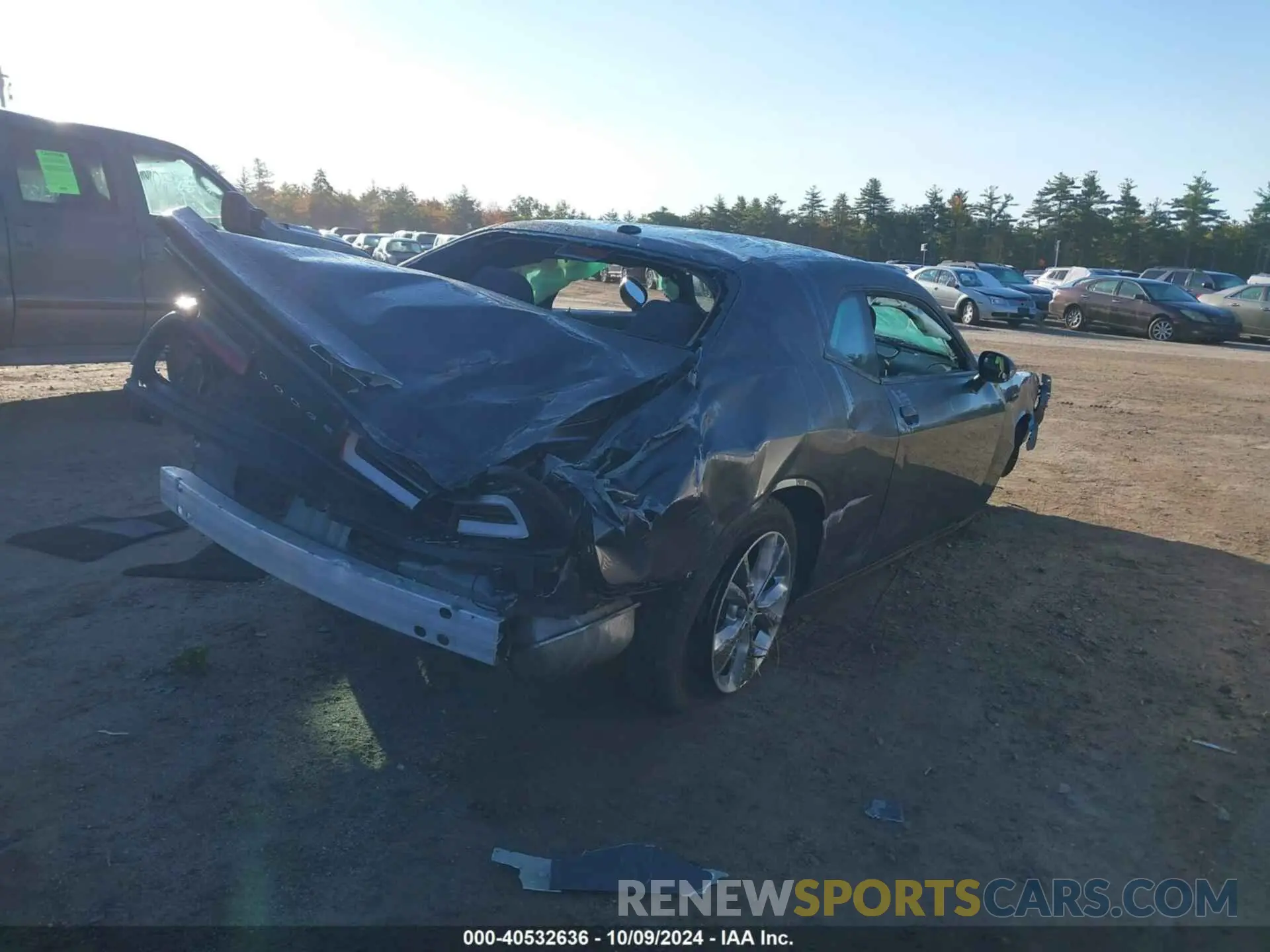 4 Photograph of a damaged car 2C3CDZGG0LH146718 DODGE CHALLENGER 2020