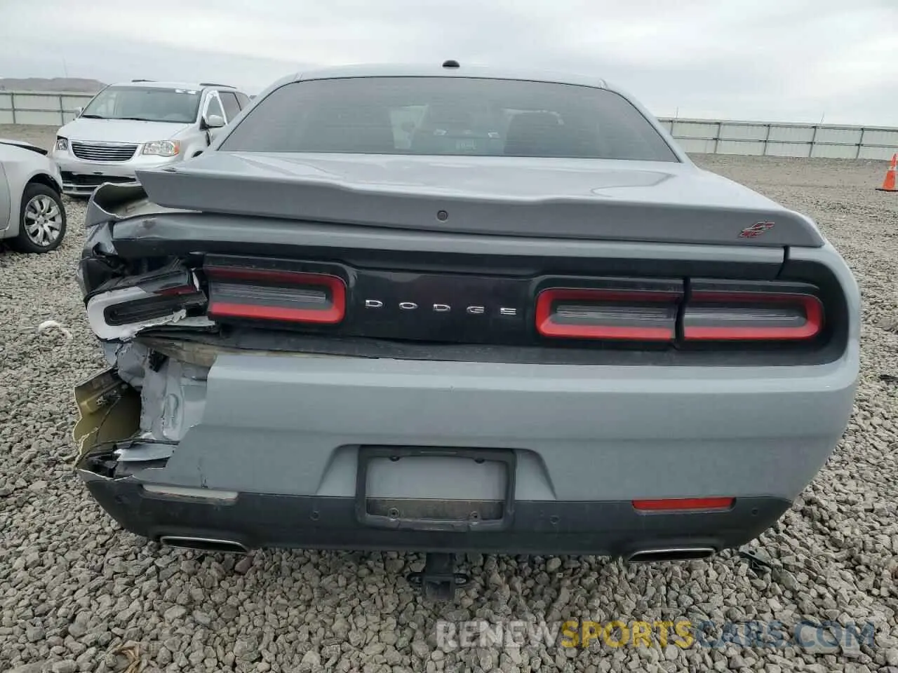 6 Photograph of a damaged car 2C3CDZGG5LH190004 DODGE CHALLENGER 2020