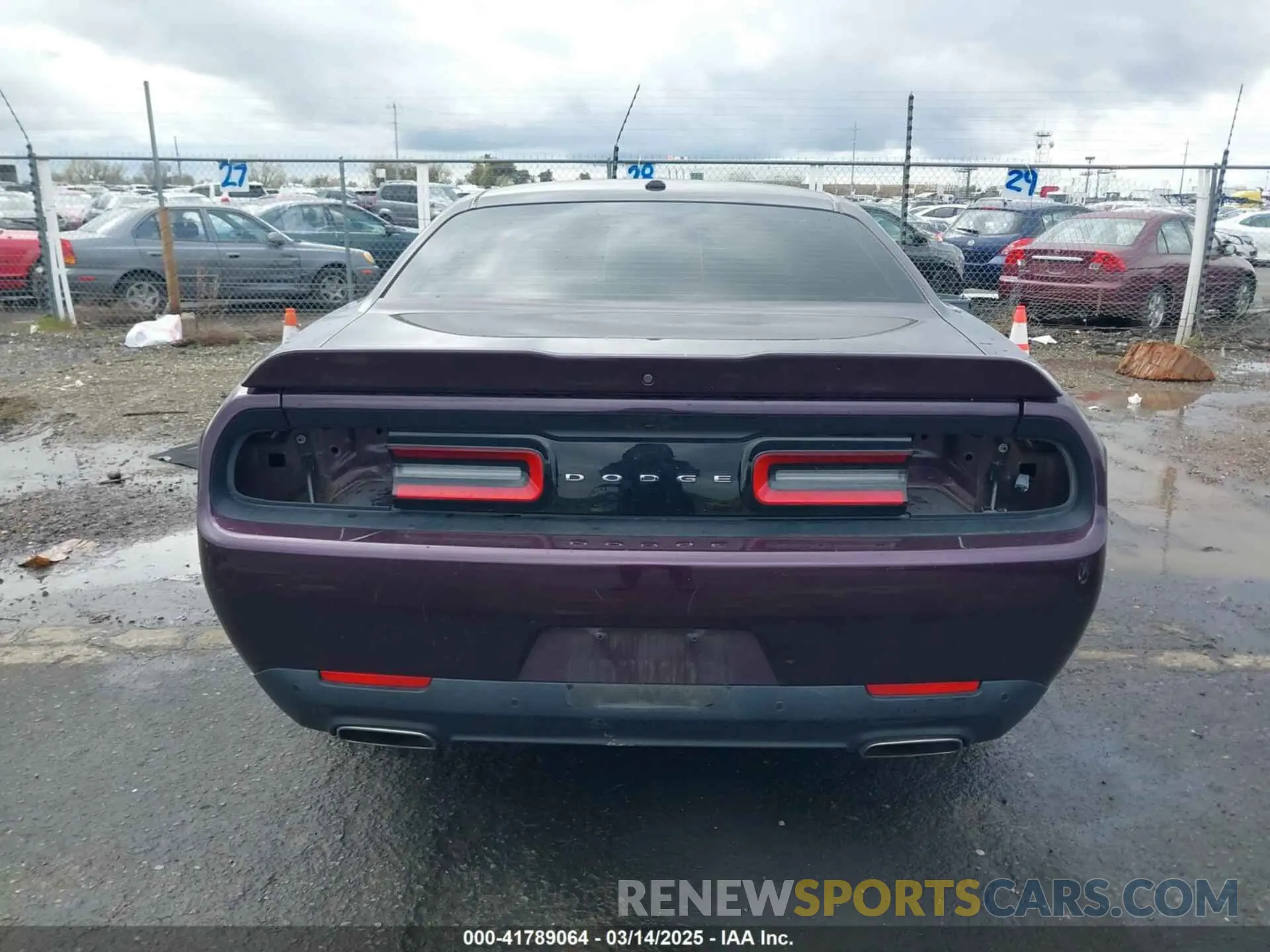 15 Photograph of a damaged car 2C3CDZJG5LH236715 DODGE CHALLENGER 2020