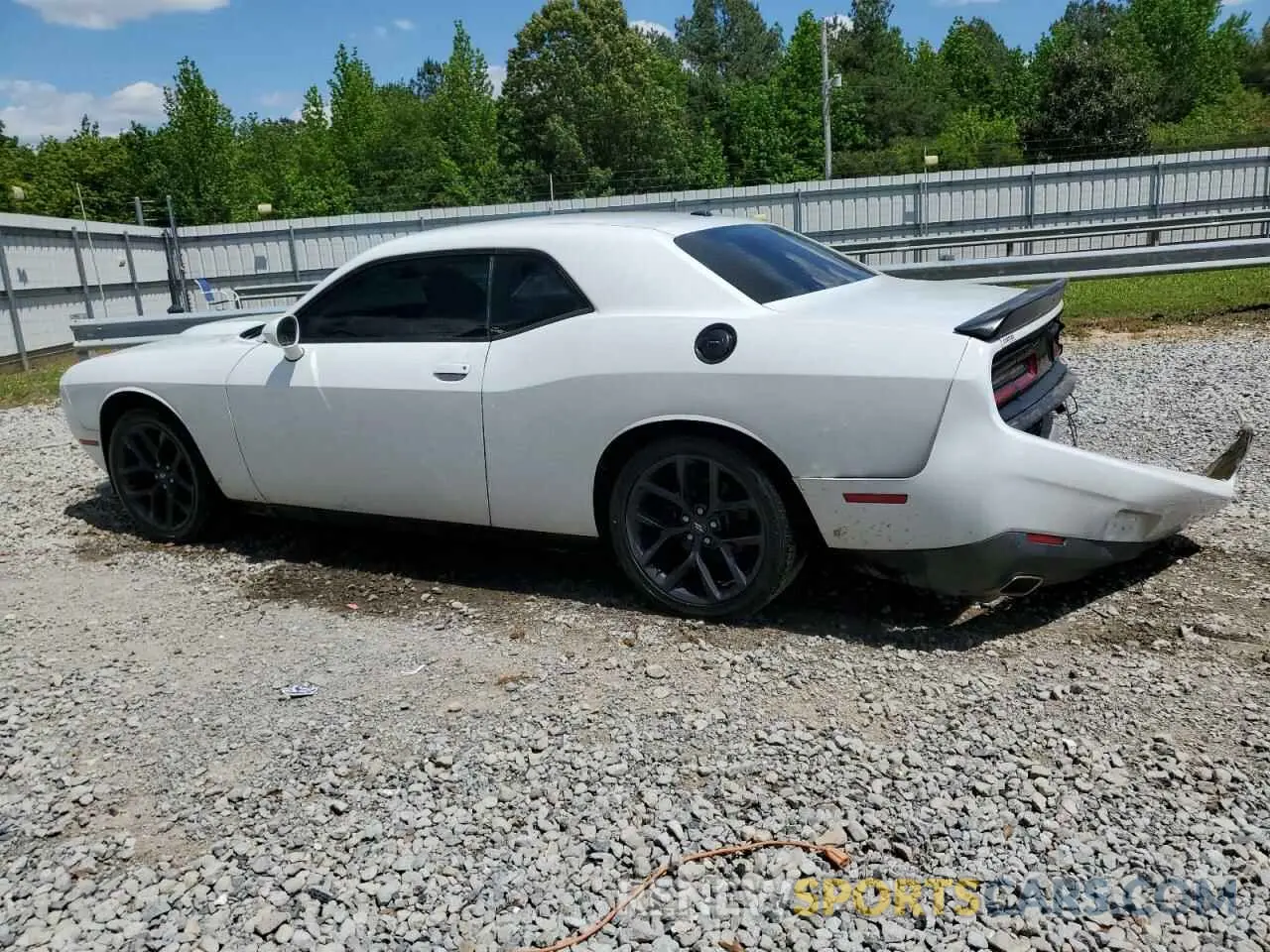 2 Photograph of a damaged car 2C3CDZJG8LH132722 DODGE CHALLENGER 2020