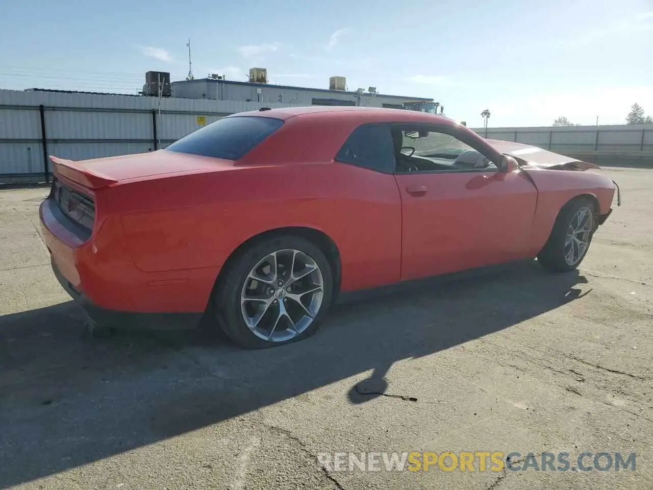 3 Фотография поврежденного автомобиля 2C3CDZJGXLH110124 DODGE CHALLENGER 2020