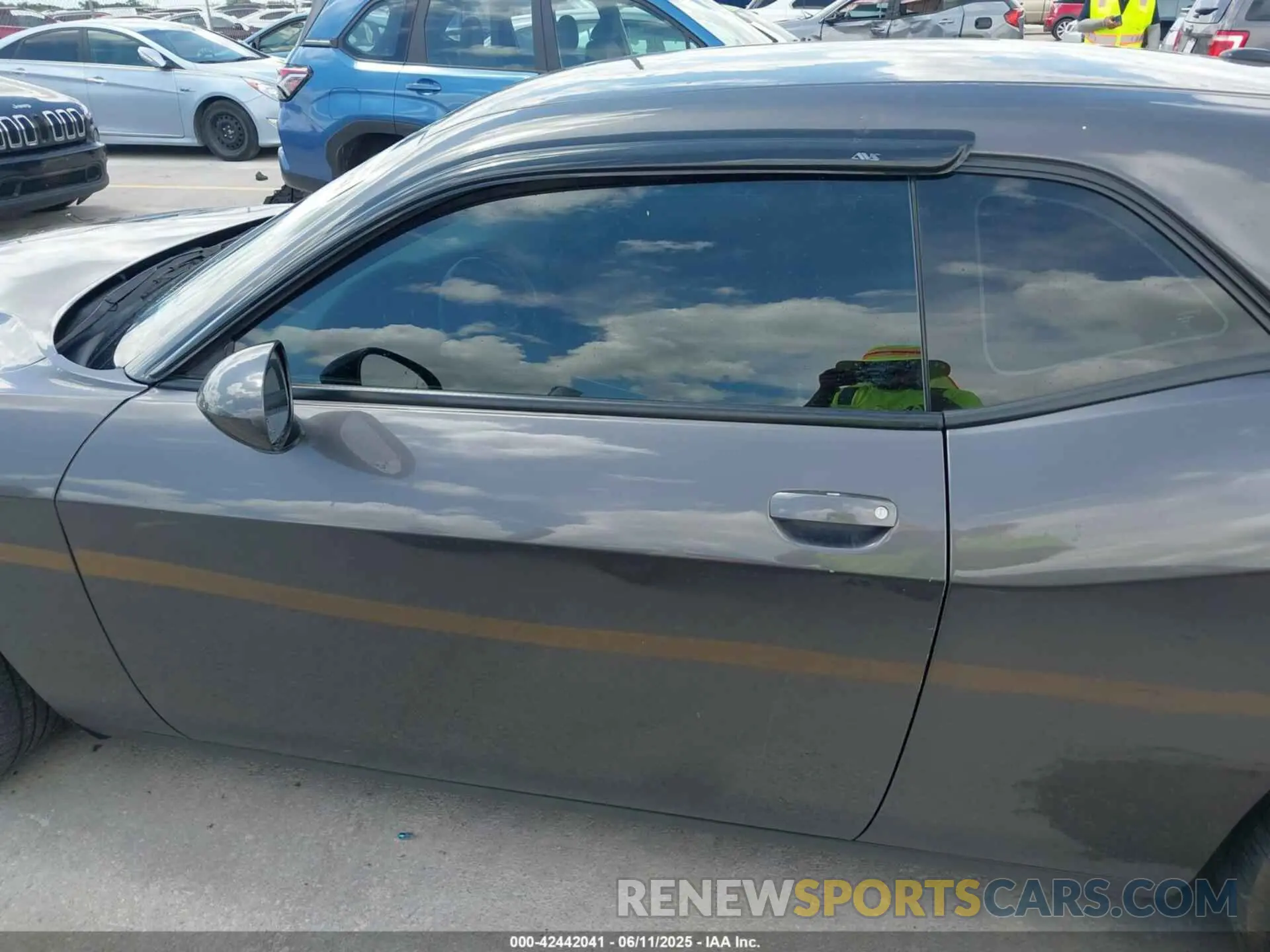 15 Photograph of a damaged car 2C3CDZAG2MH627290 DODGE CHALLENGER 2021