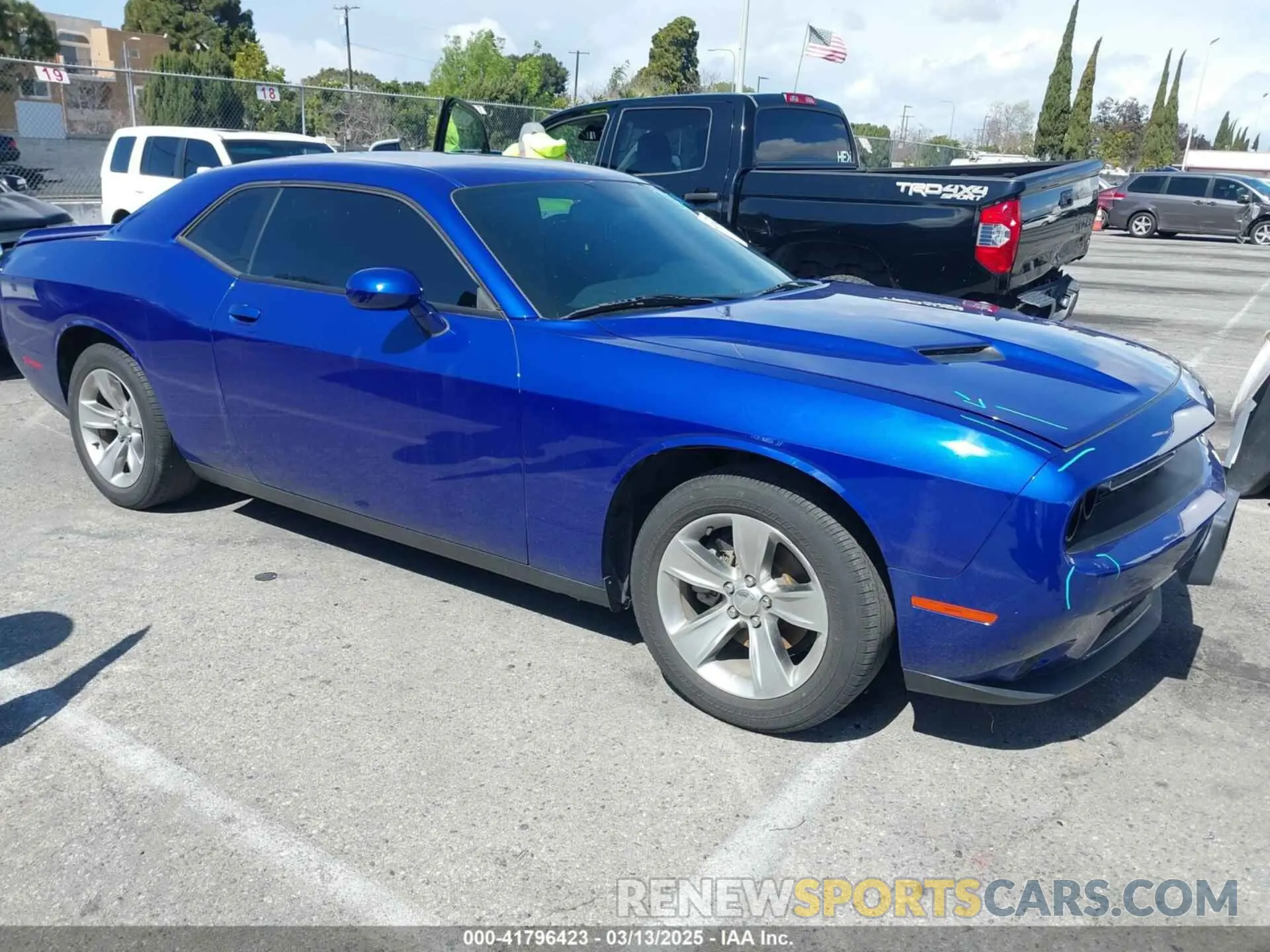 1 Photograph of a damaged car 2C3CDZAG5MH590638 DODGE CHALLENGER 2021