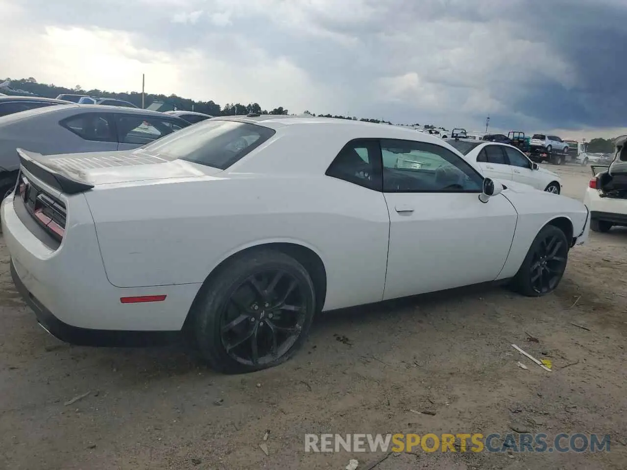 3 Photograph of a damaged car 2C3CDZAG5MH638039 DODGE CHALLENGER 2021