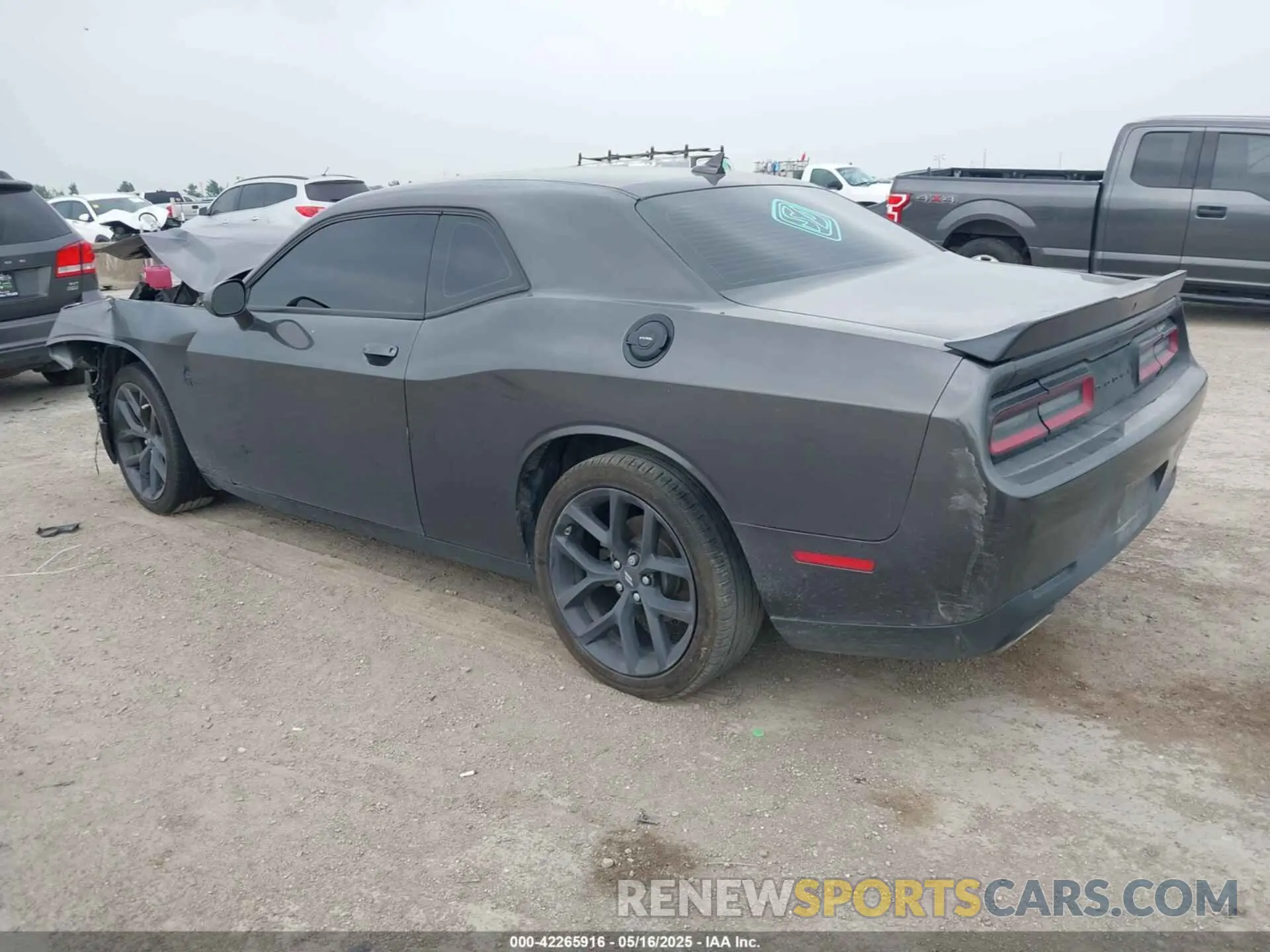 3 Фотография поврежденного автомобиля 2C3CDZAG9MH530913 DODGE CHALLENGER 2021