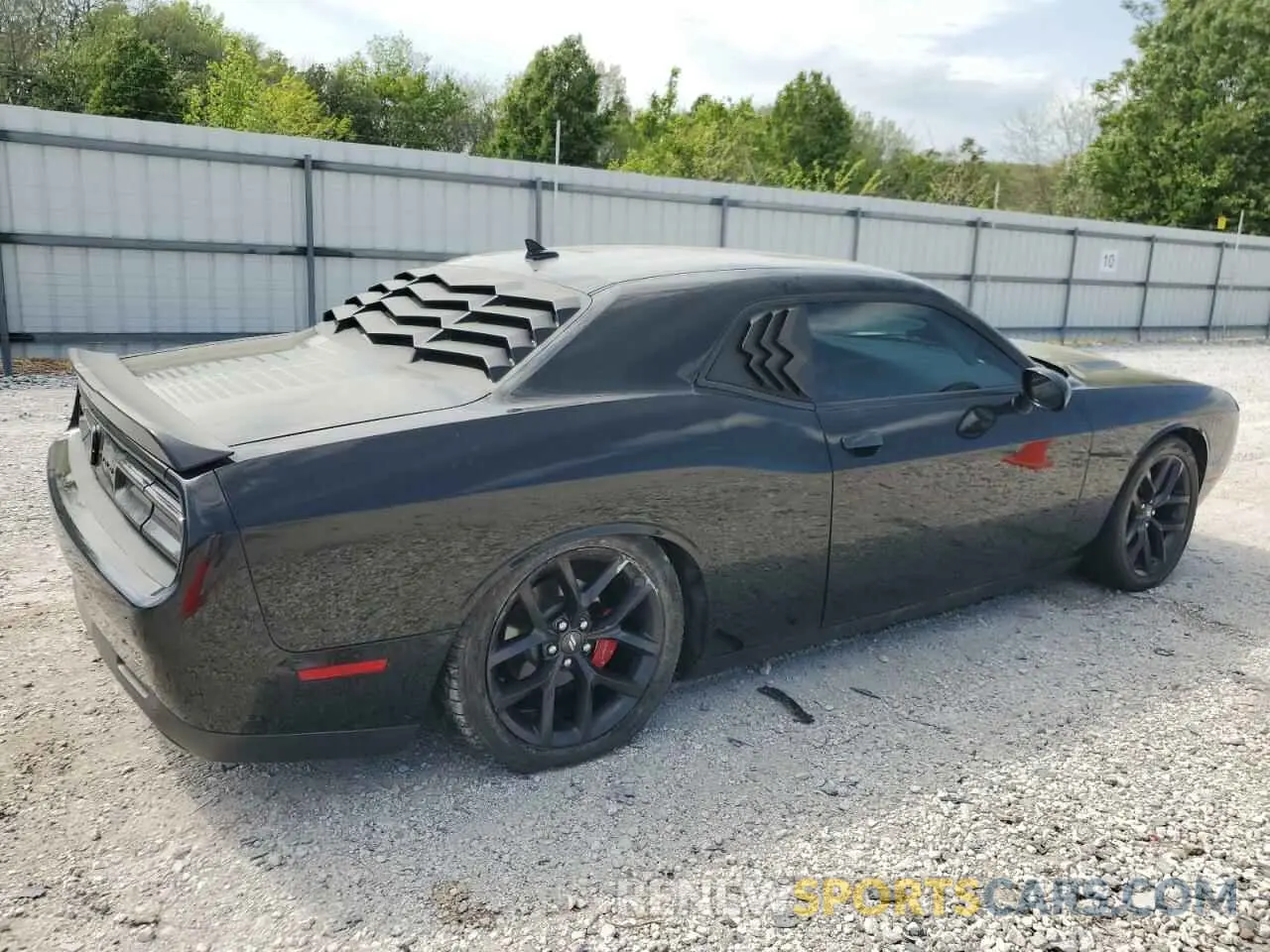 3 Photograph of a damaged car 2C3CDZAGXMH552256 DODGE CHALLENGER 2021