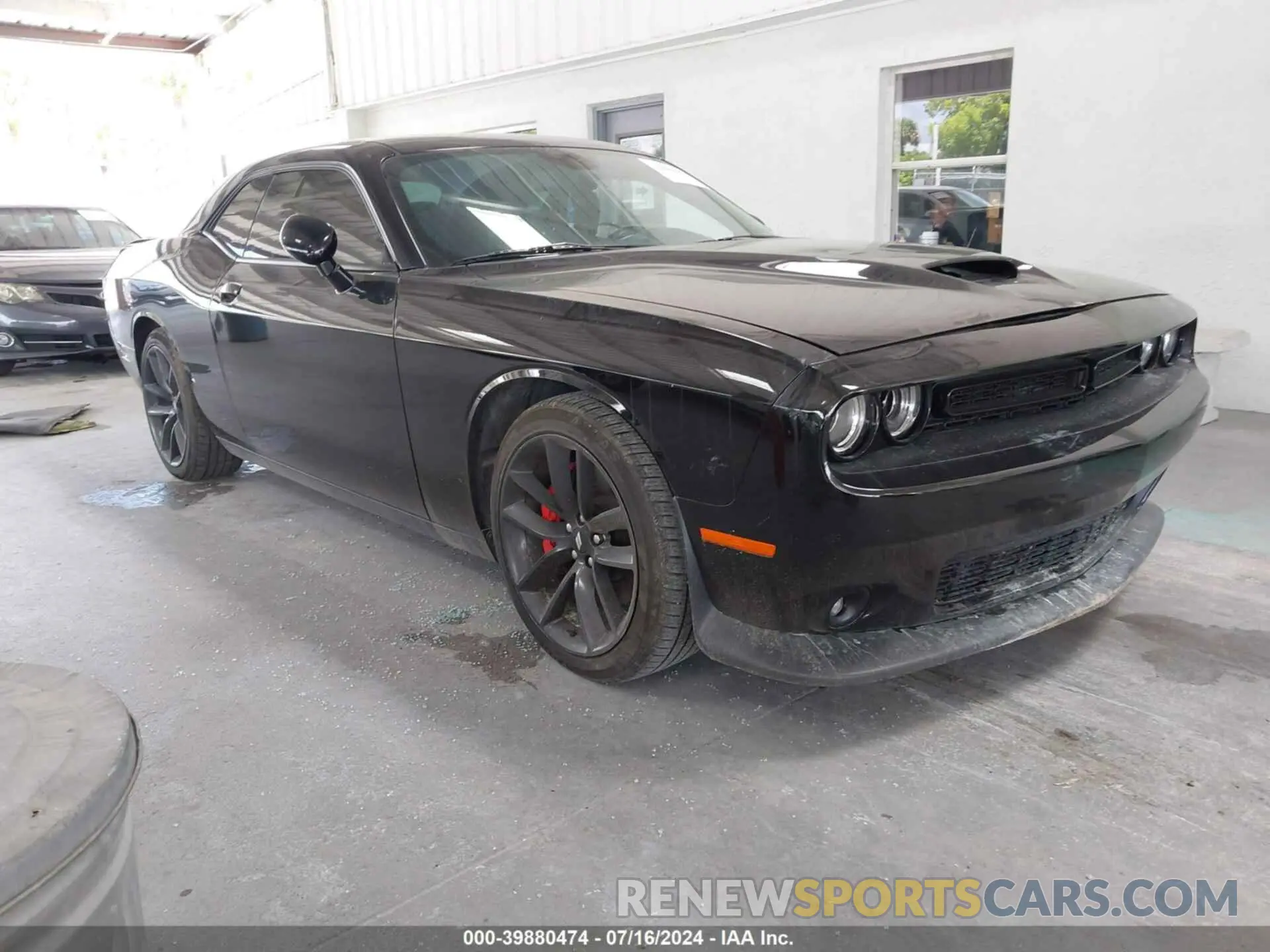 1 Photograph of a damaged car 2C3CDZBT6MH604364 DODGE CHALLENGER 2021