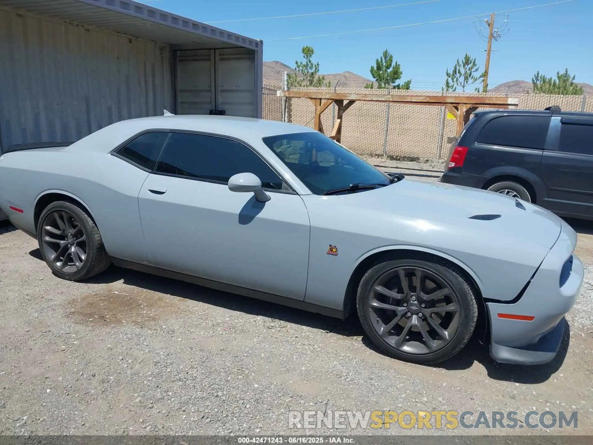 13 Photograph of a damaged car 2C3CDZFJ0MH627616 DODGE CHALLENGER 2021