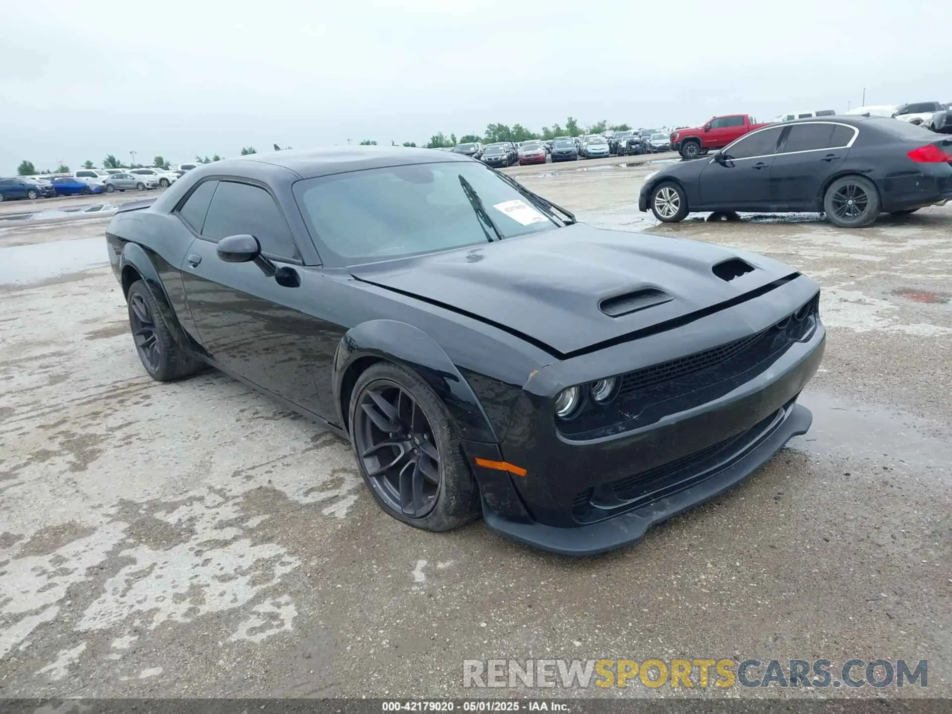 1 Photograph of a damaged car 2C3CDZFJ3MH510130 DODGE CHALLENGER 2021
