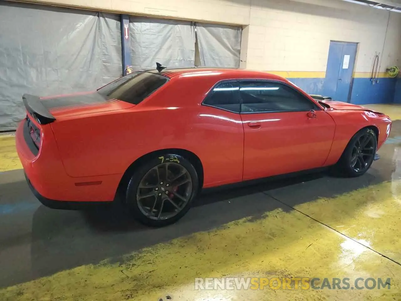 3 Photograph of a damaged car 2C3CDZFJ4MH514476 DODGE CHALLENGER 2021