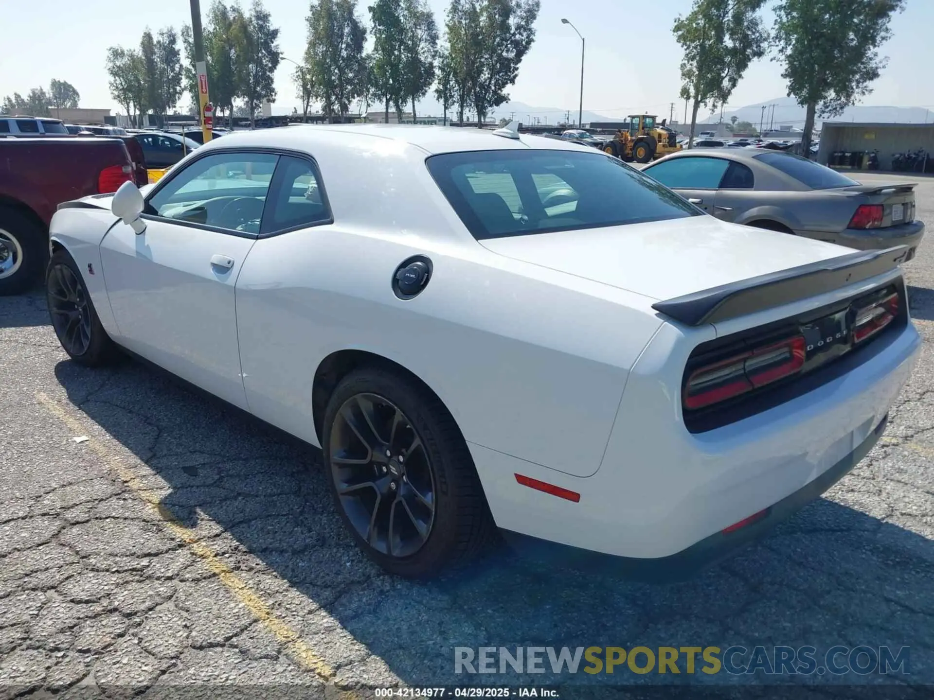 3 Photograph of a damaged car 2C3CDZFJ5MH530752 DODGE CHALLENGER 2021