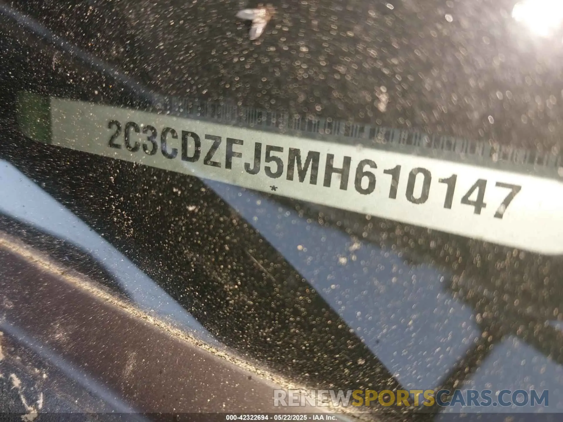 9 Photograph of a damaged car 2C3CDZFJ5MH610147 DODGE CHALLENGER 2021
