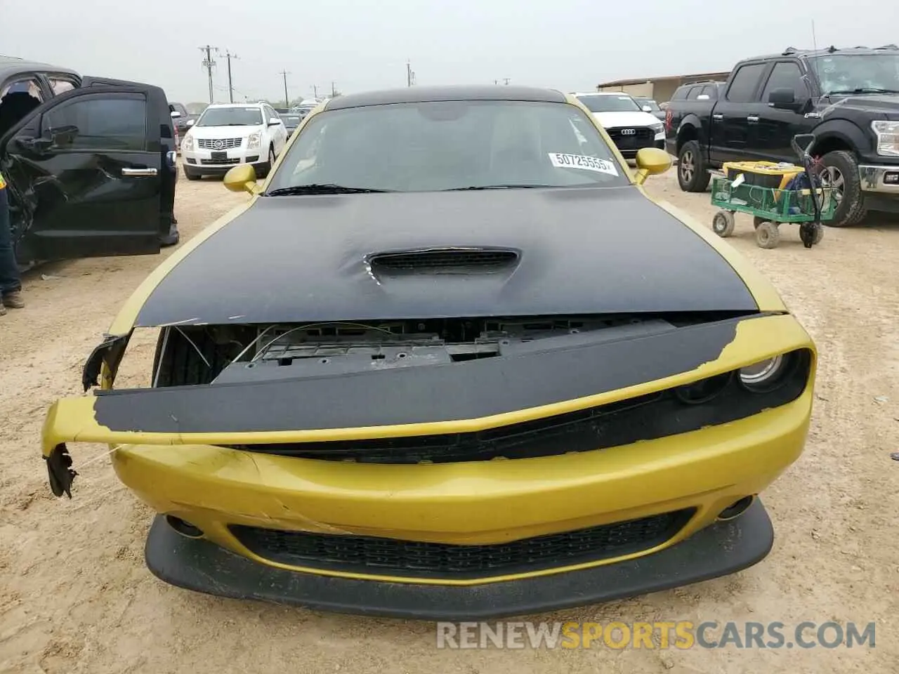 5 Photograph of a damaged car 2C3CDZFJ6MH631783 DODGE CHALLENGER 2021