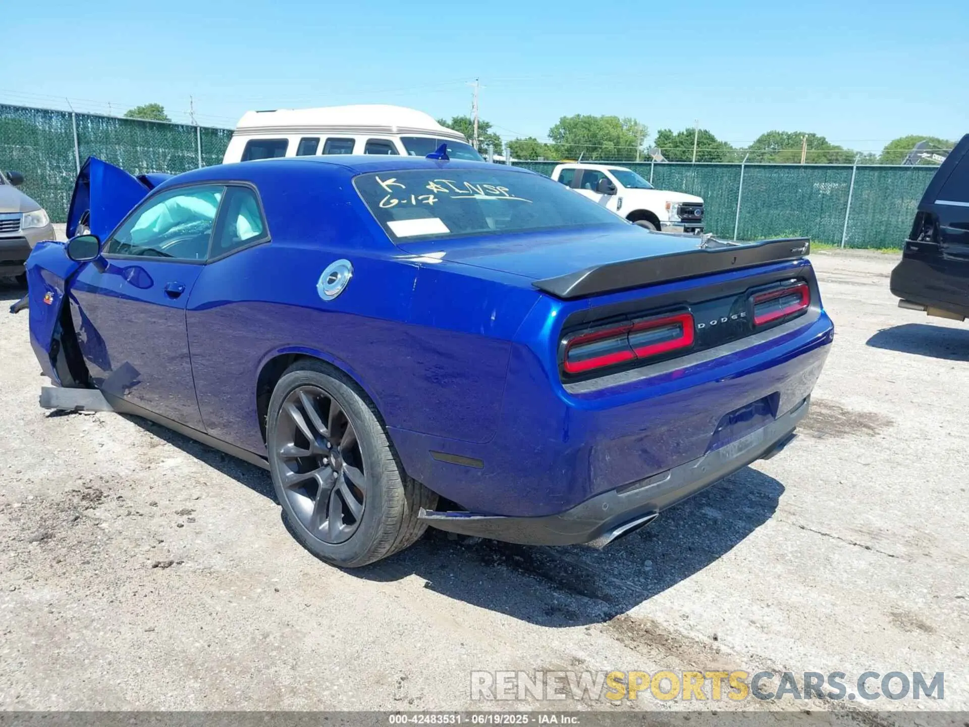 3 Photograph of a damaged car 2C3CDZFJ7MH502712 DODGE CHALLENGER 2021