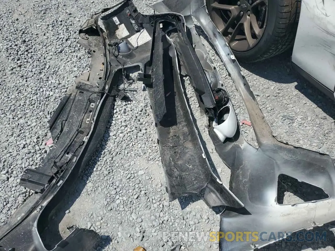 12 Photograph of a damaged car 2C3CDZFJ8MH676692 DODGE CHALLENGER 2021