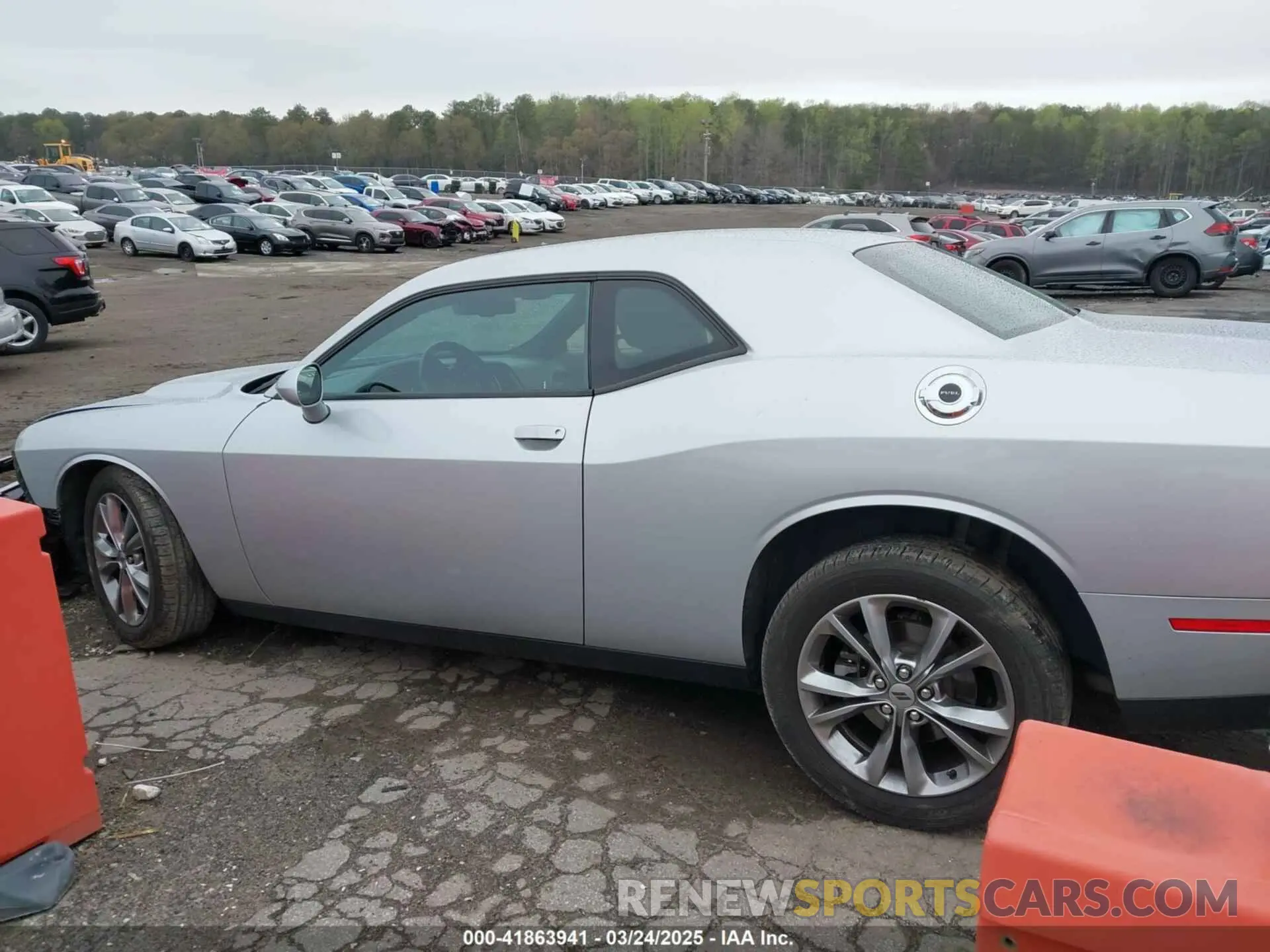 14 Photograph of a damaged car 2C3CDZGG0MH543301 DODGE CHALLENGER 2021