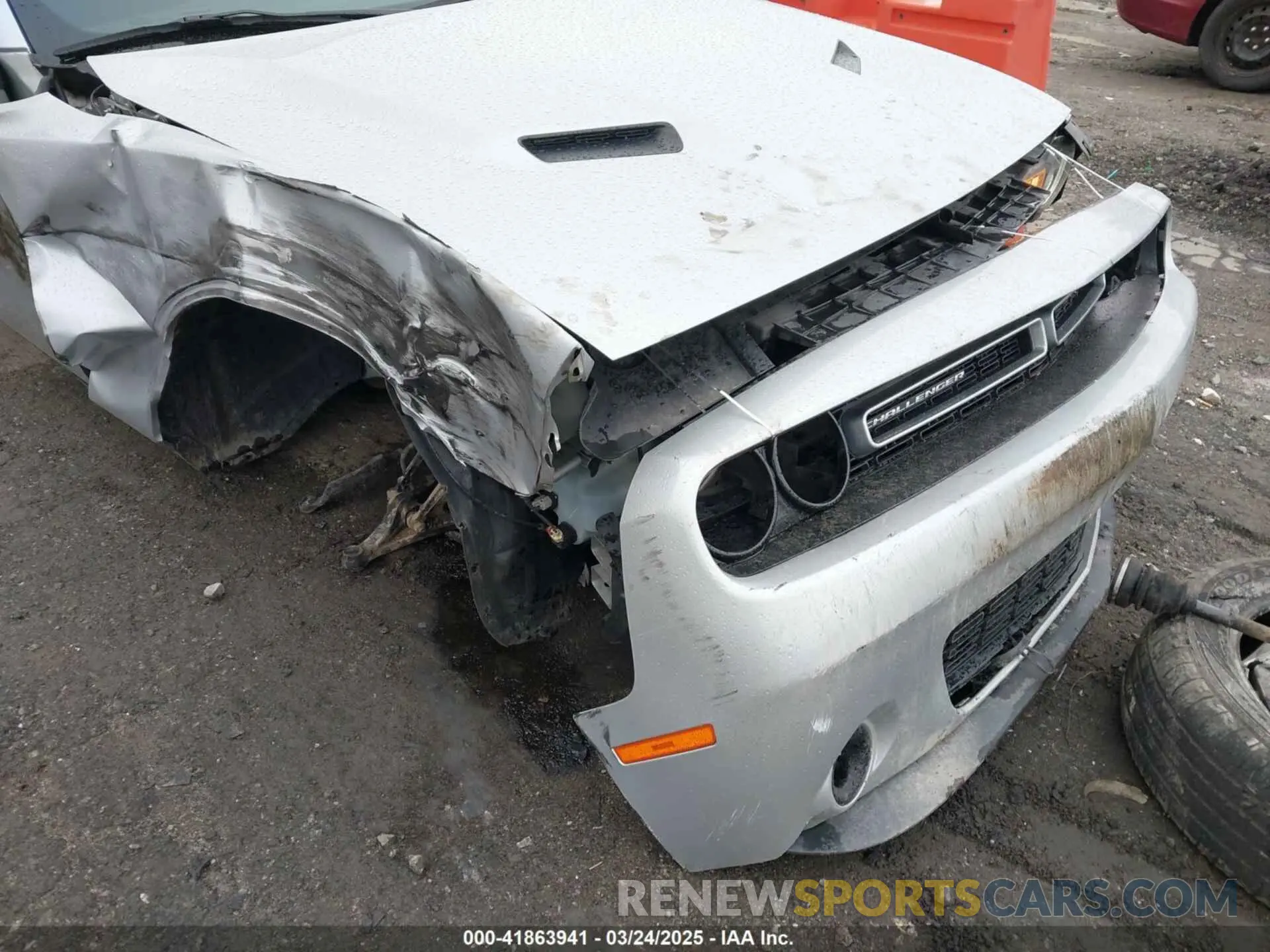 18 Photograph of a damaged car 2C3CDZGG0MH543301 DODGE CHALLENGER 2021