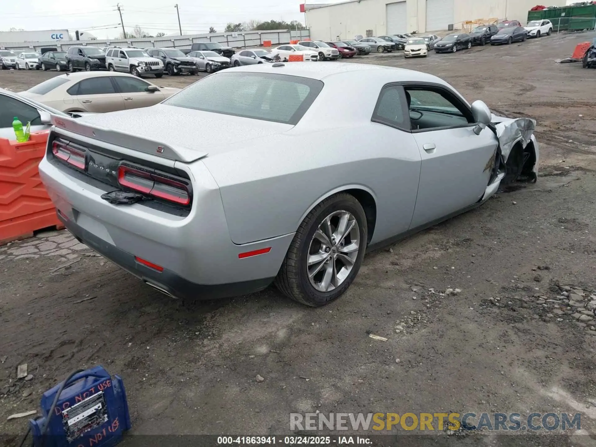 4 Photograph of a damaged car 2C3CDZGG0MH543301 DODGE CHALLENGER 2021