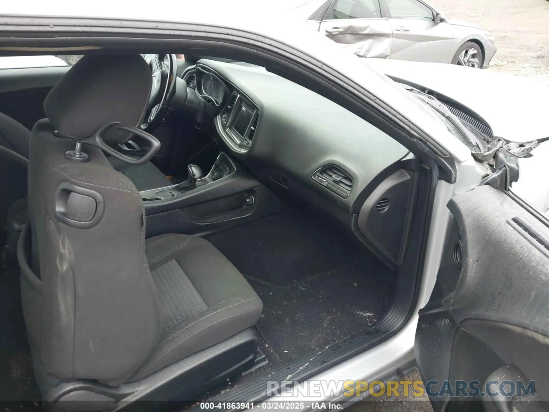 5 Photograph of a damaged car 2C3CDZGG0MH543301 DODGE CHALLENGER 2021