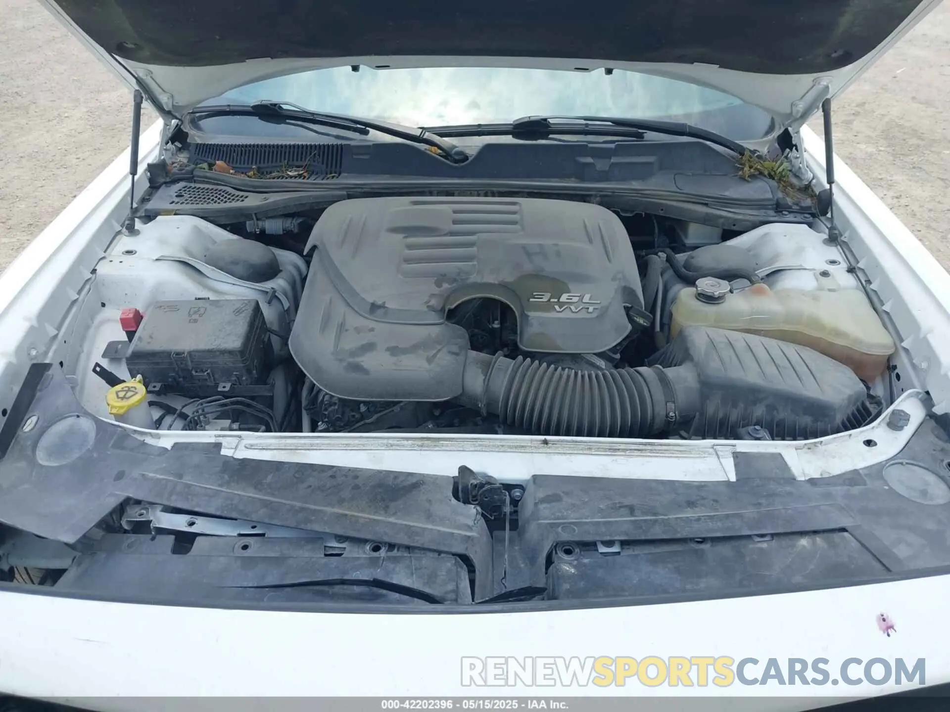 10 Photograph of a damaged car 2C3CDZGG2MH521669 DODGE CHALLENGER 2021