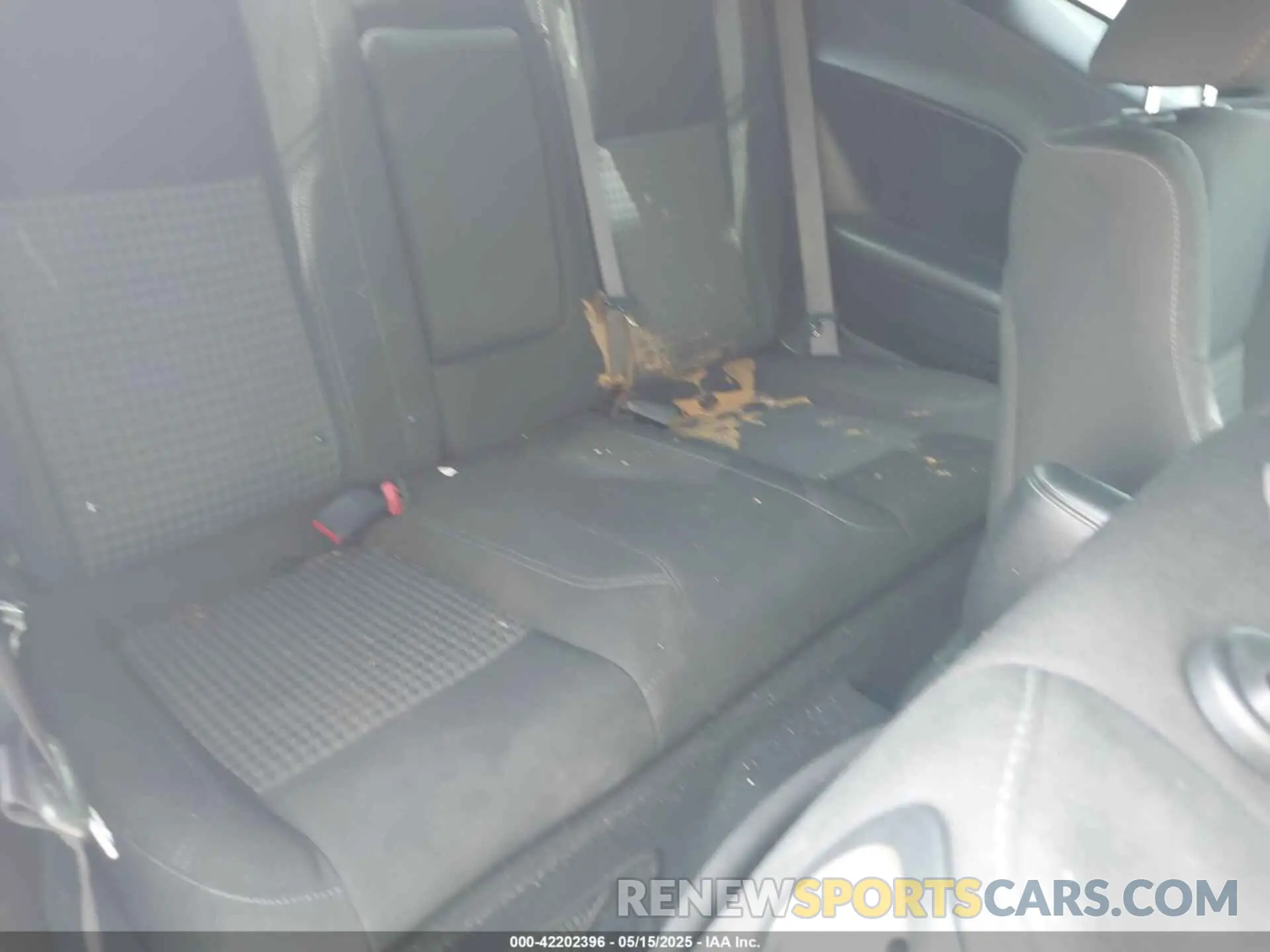 8 Photograph of a damaged car 2C3CDZGG2MH521669 DODGE CHALLENGER 2021