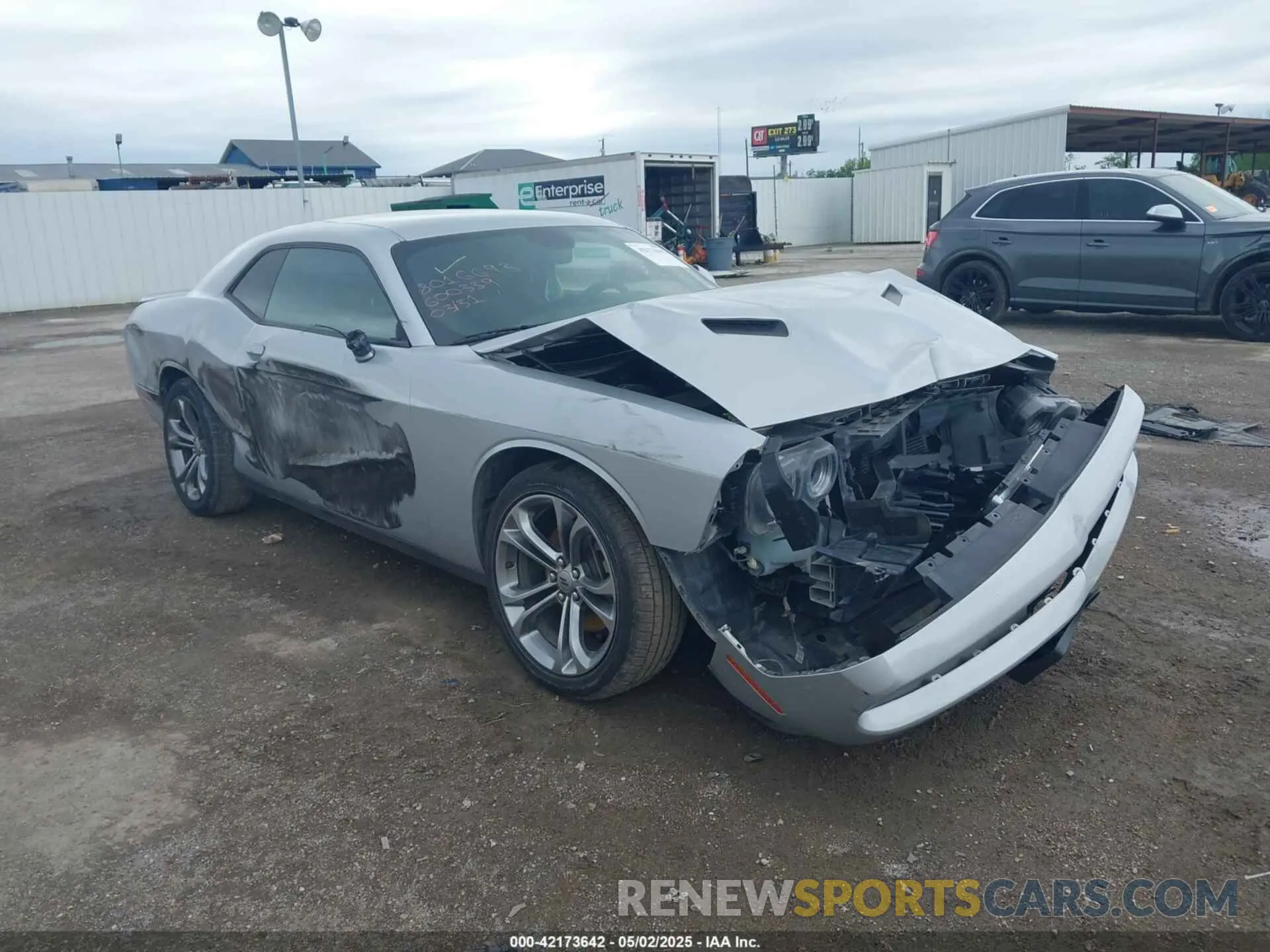 1 Photograph of a damaged car 2C3CDZGG4MH600339 DODGE CHALLENGER 2021