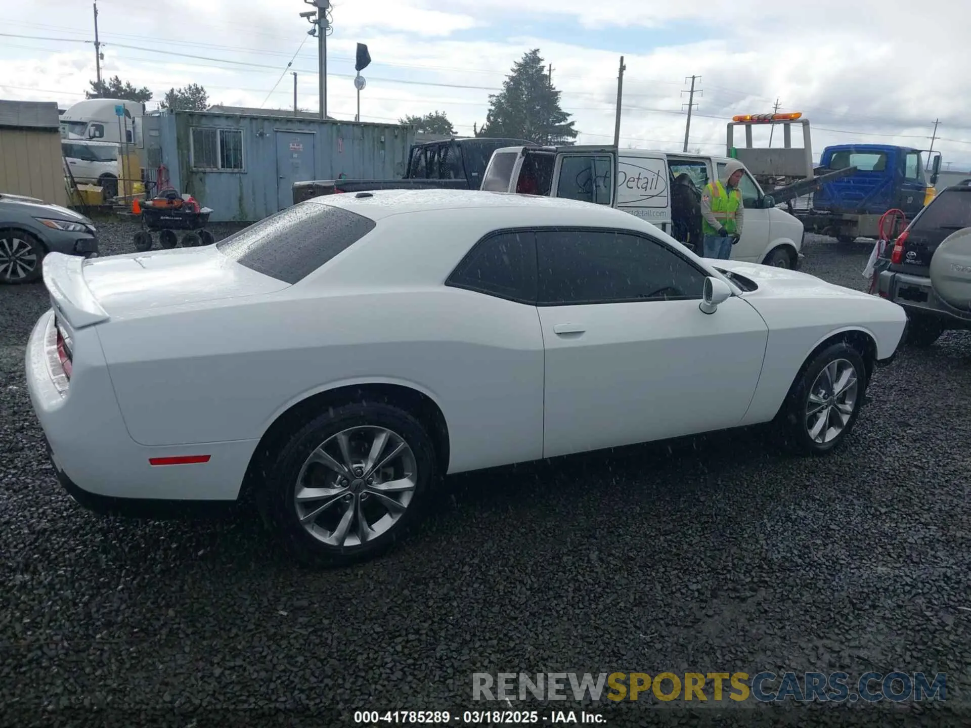 14 Photograph of a damaged car 2C3CDZGG6MH594334 DODGE CHALLENGER 2021