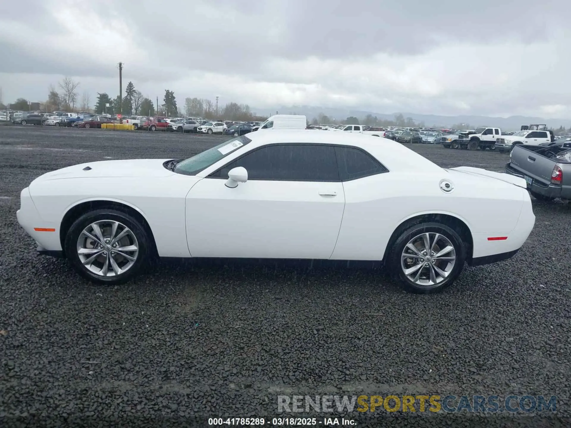 15 Photograph of a damaged car 2C3CDZGG6MH594334 DODGE CHALLENGER 2021