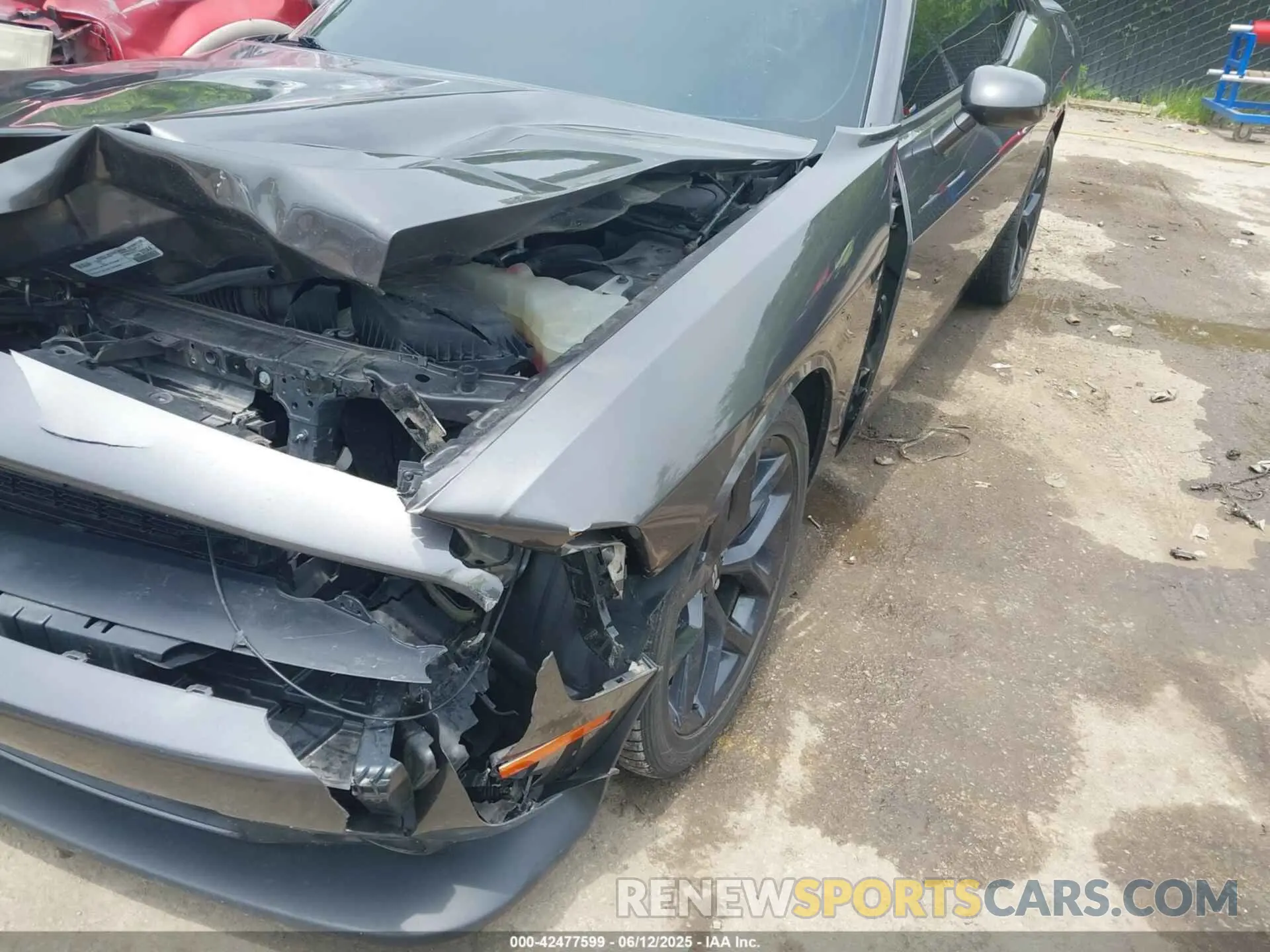 12 Photograph of a damaged car 2C3CDZJG0MH619219 DODGE CHALLENGER 2021