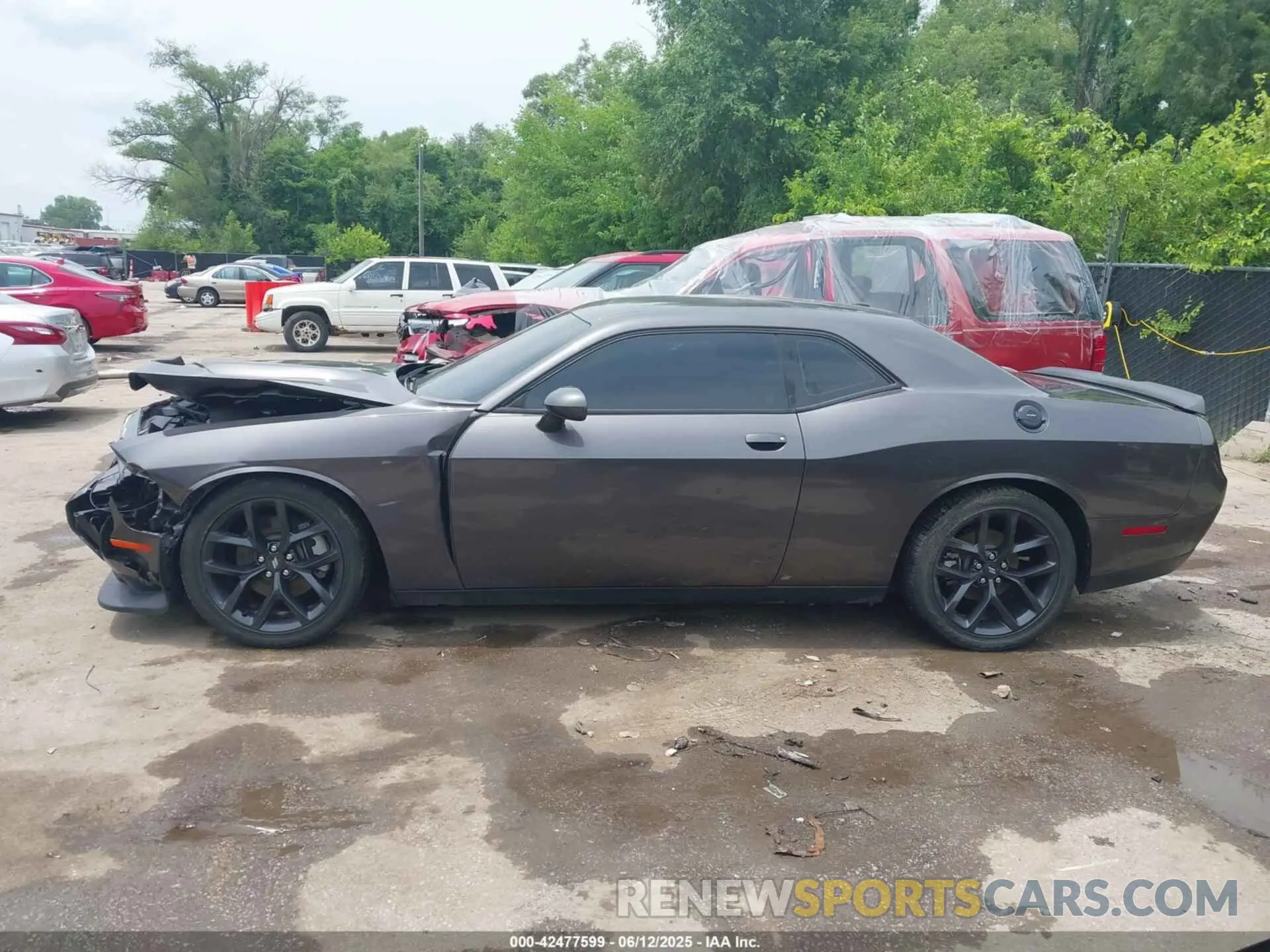15 Photograph of a damaged car 2C3CDZJG0MH619219 DODGE CHALLENGER 2021