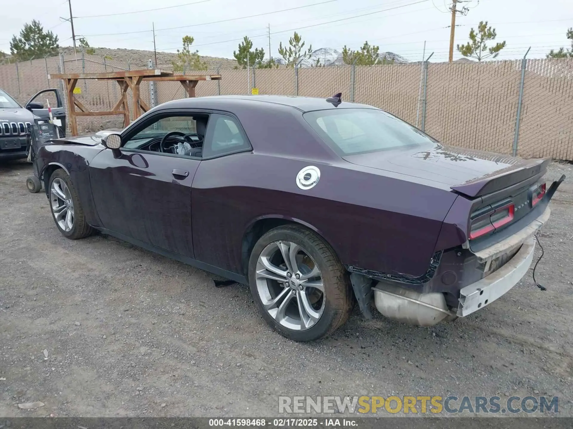 3 Photograph of a damaged car 2C3CDZJG1MH660331 DODGE CHALLENGER 2021