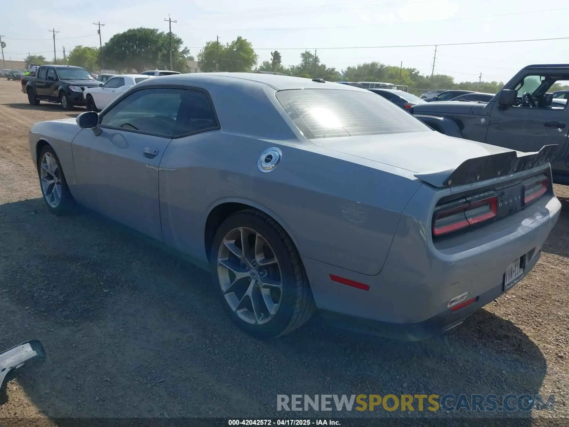 3 Photograph of a damaged car 2C3CDZJG1MH660488 DODGE CHALLENGER 2021