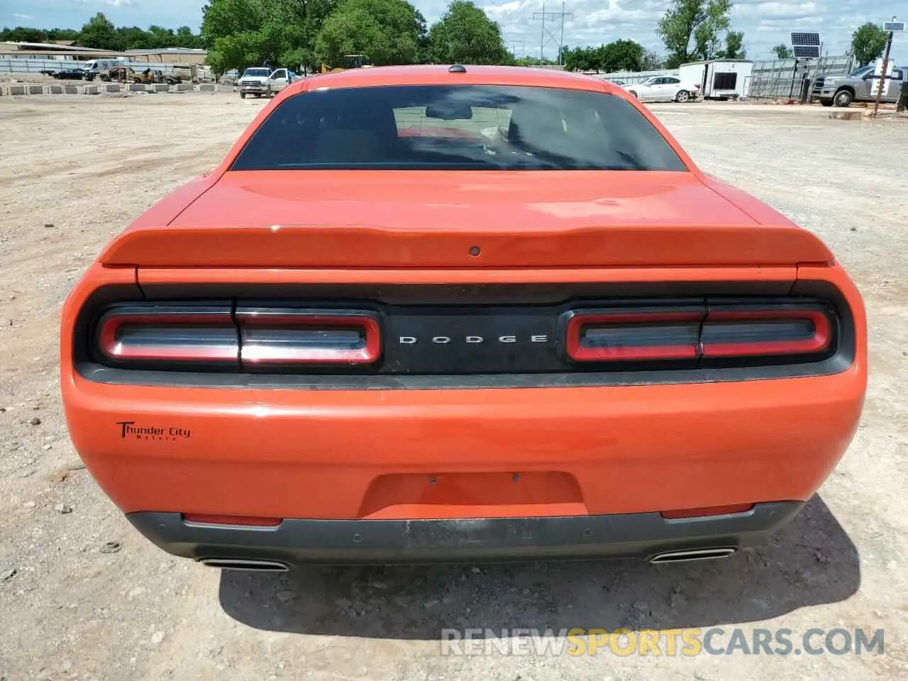 6 Photograph of a damaged car 2C3CDZJG2MH580634 DODGE CHALLENGER 2021