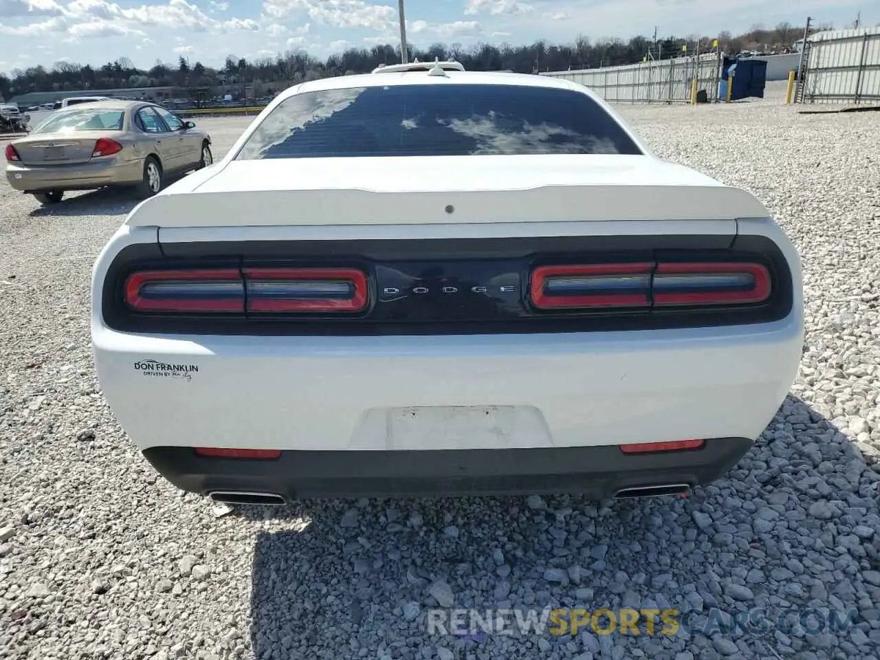 6 Photograph of a damaged car 2C3CDZJG4MH665247 DODGE CHALLENGER 2021